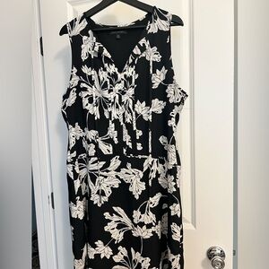 Banana Republic sleeveless dress